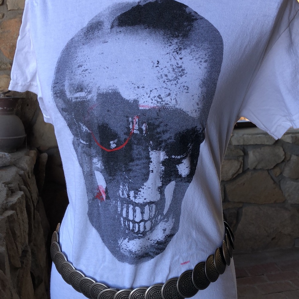 GILDAN custom tee. Heavy duty cotton. So yummy💅🏽 - Picture 2 of 9